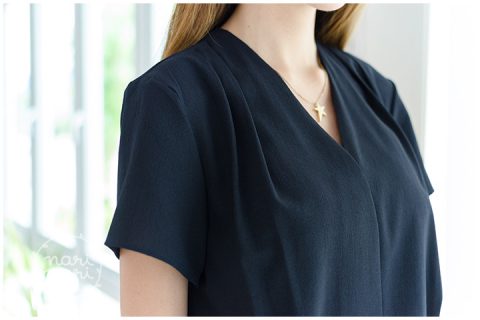 Alternative view of NT131 V-Collar Classic Blouse – Dark Navy