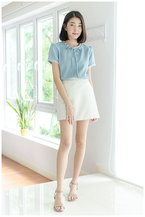 NT852 Ring Collar Blouse – Blue - Image 3
