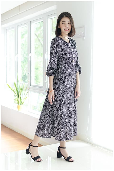 ND098 Button Floral Maxi Dress – Black - Image 4