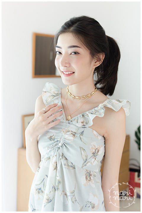 Alternative view of NA012 Shell Necklace – Gold