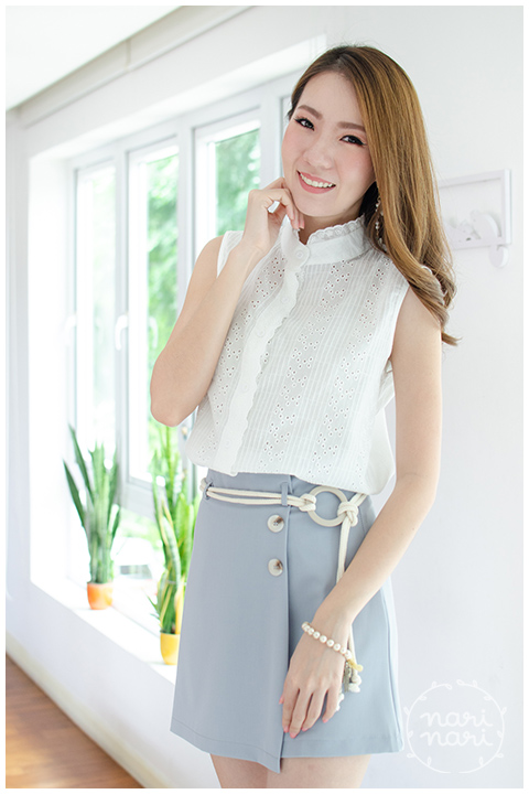 NT1363 Frill Cotton Sleeveless Shirt – White - Image 5