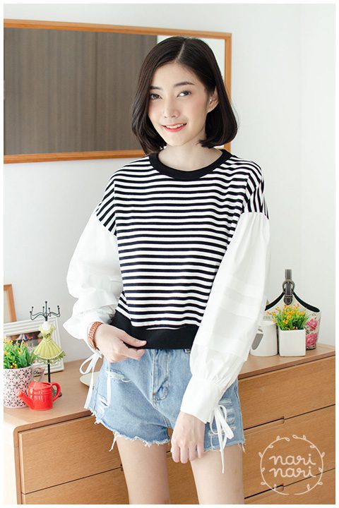 NT1434 Puff Sleeve Striped Crop Top – Black and White