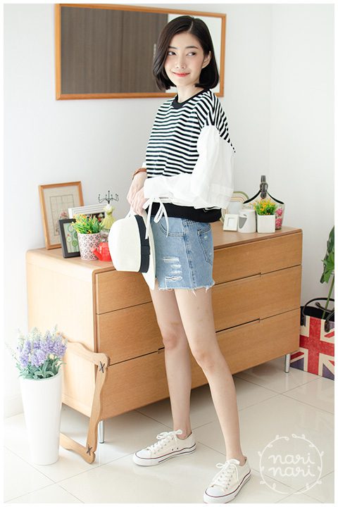 NT1434 Puff Sleeve Striped Crop Top – Black and White - Image 6