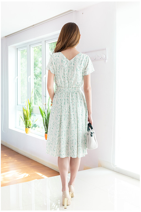 ND186 Floral Short Sleeve Dress – Pale Green - Image 9