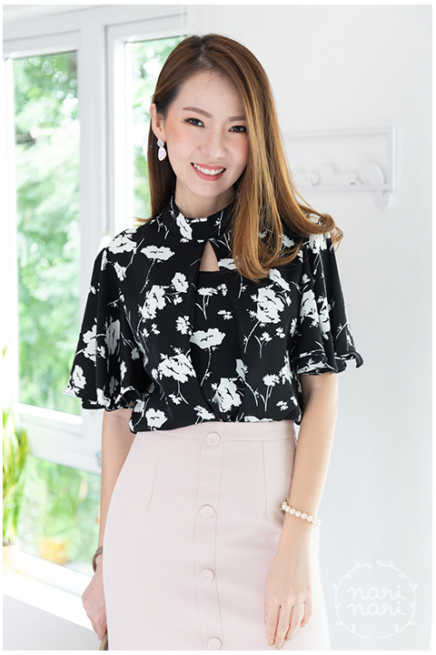 NT1860 Butterfly Sleeve Front Cut Blouse – Black