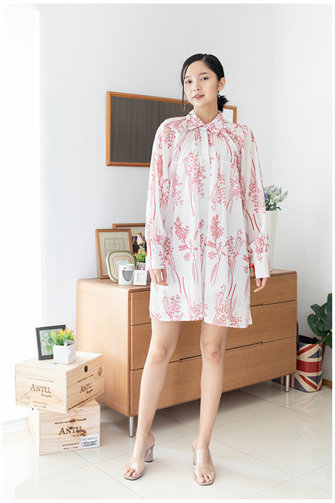 ND244 Gathered Neck Shirt Dress – Off-White - Image 4