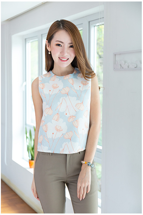 NT2046 Graphic Sleeveless Top – Sky Blue