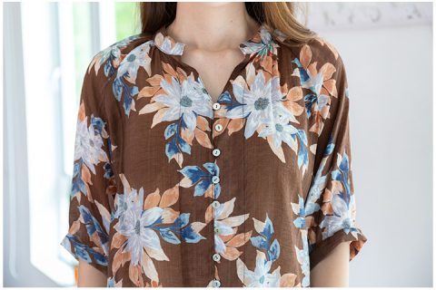 Alternative view of NT2073 Sheer Cotton Raglan Blouse – Brown