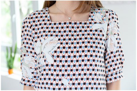 Alternative view of NT2039 Square Neck Hexa Blouse – Multicolor