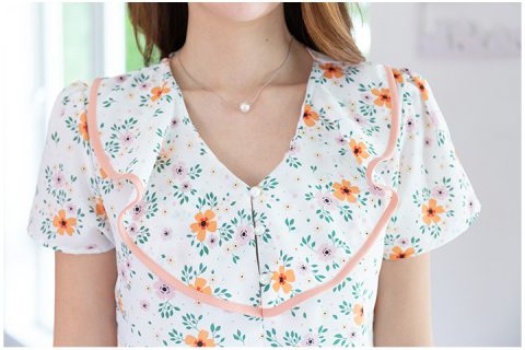 Alternative view of NT2129 Wild Flower Ruffle Collar Blouse – Off-White