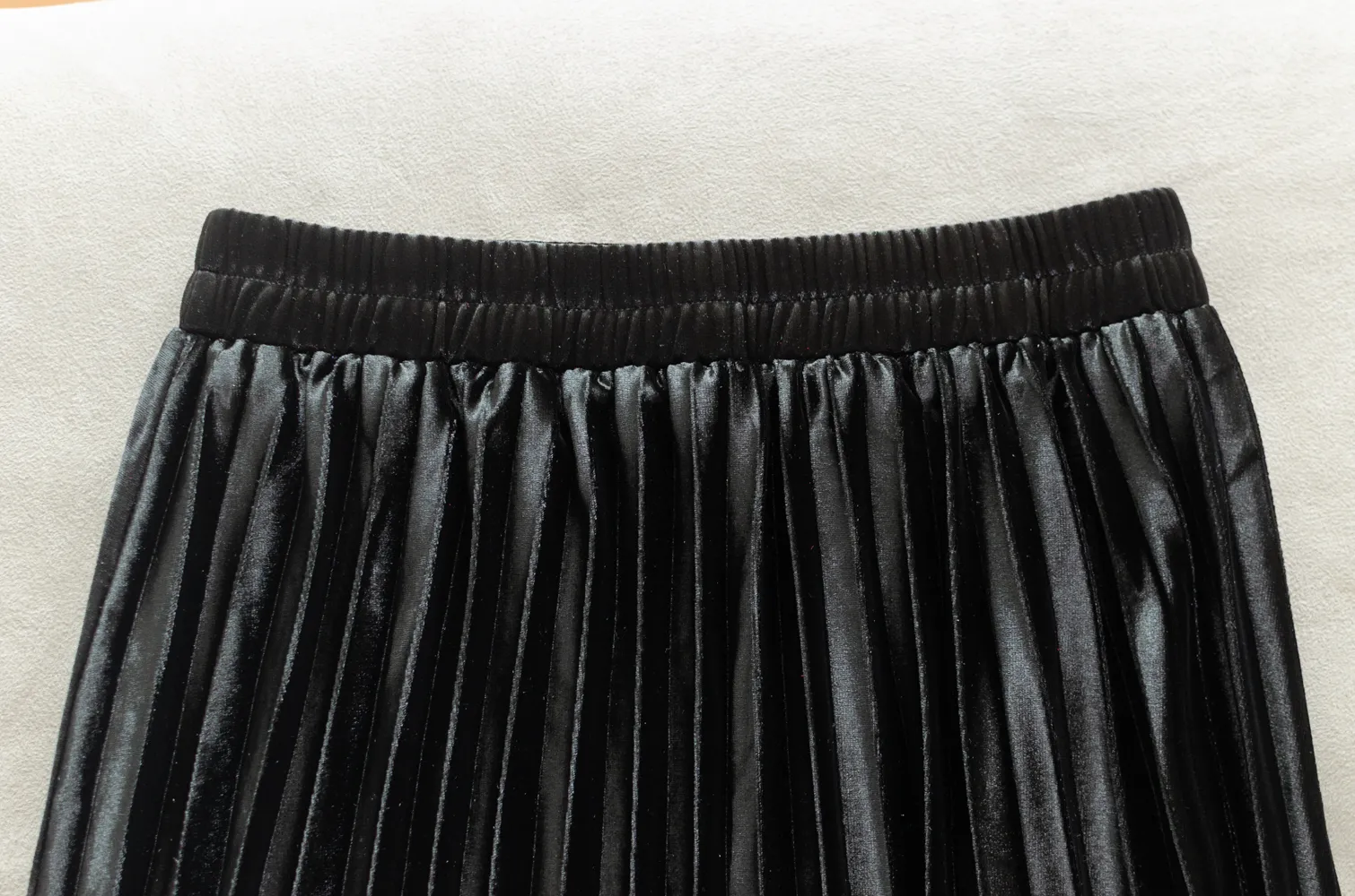 NK086 AW Pleated Skirt – Black - Image 2