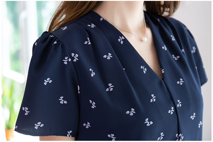 MT0601 V-Collar Floral Blouse – Navy - Image 2
