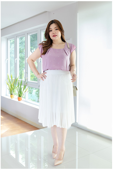 NK082 Classic Pleated Skirt – White - Image 3