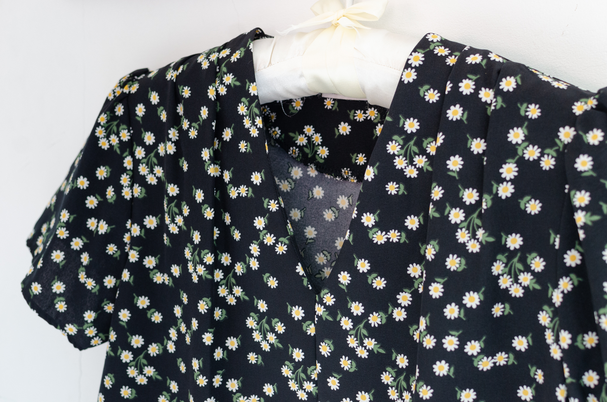 MT0601 V-Collar Daisy Blouse – Black - Image 2