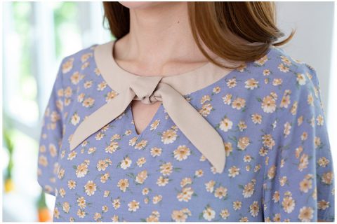 Alternative view of MT2001 Keyhole Neck Flower Blouse – Sweet Purple