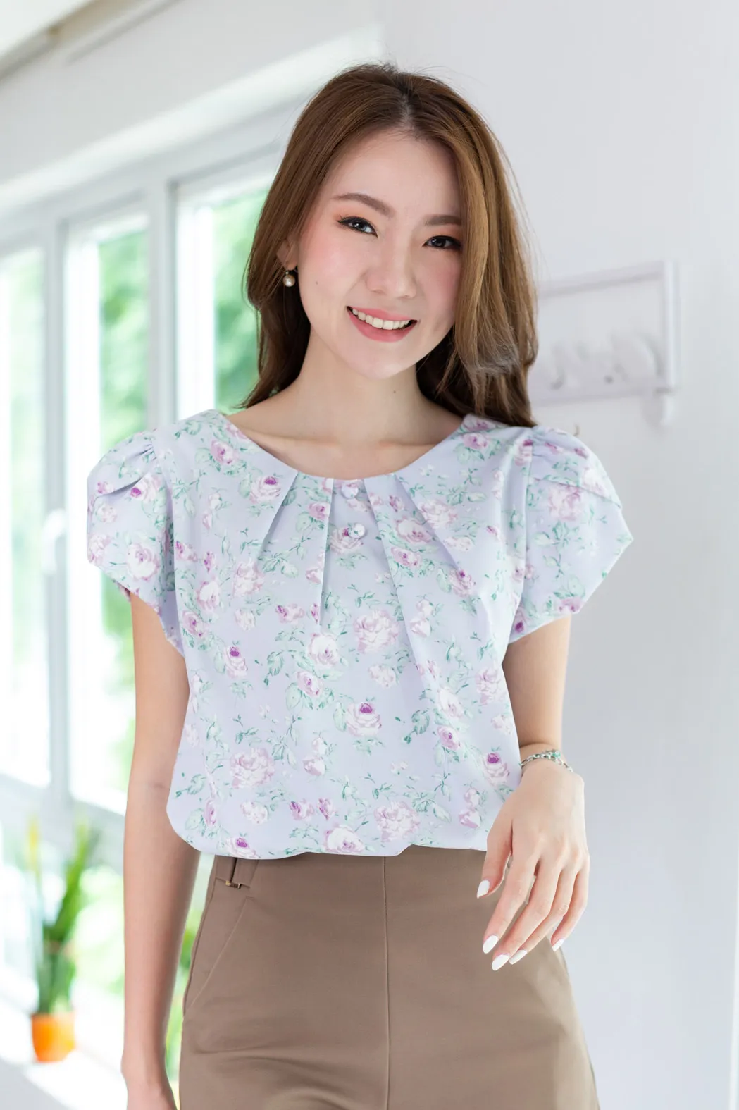 MT0503 Folded Neckline Rosie Blouse – Ice Lavender