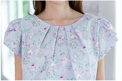 Alternative view of MT0503 Folded Neckline Rosie Blouse – Ice Lavender