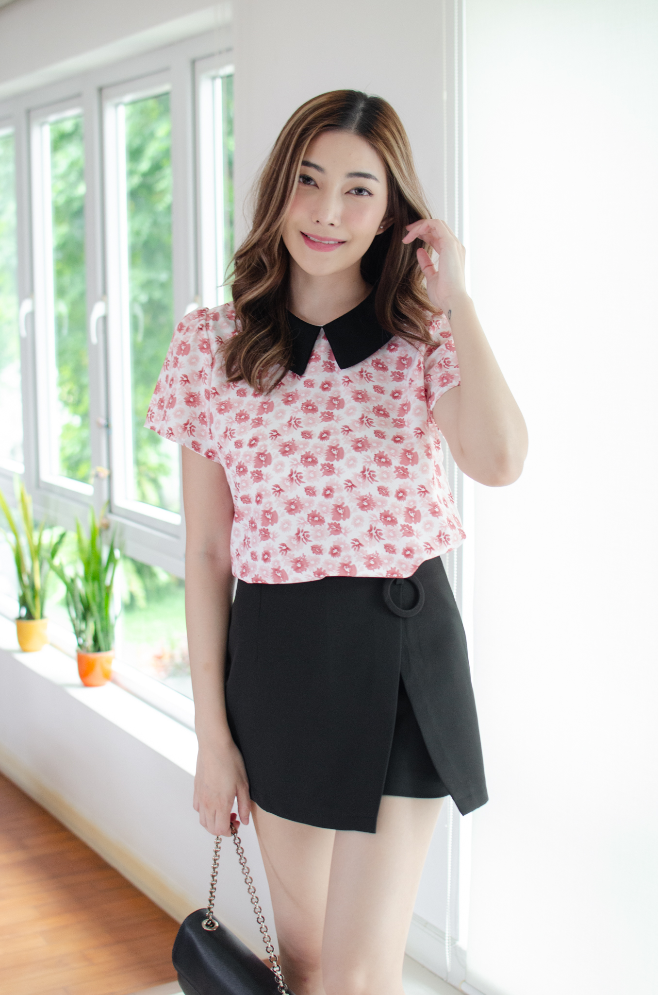 MT1301 Point Collar Flora Blouse – White-Pink - Image 6
