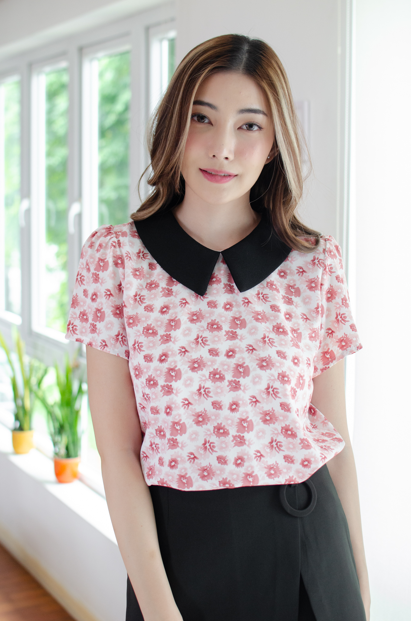 MT1301 Point Collar Flora Blouse – White-Pink - Image 8