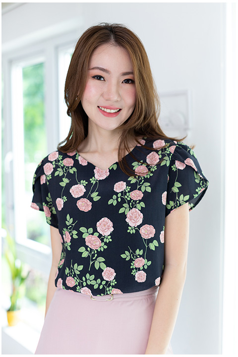 MT0202 Rosie Petal Sleeve Blouse – Black - Image 8