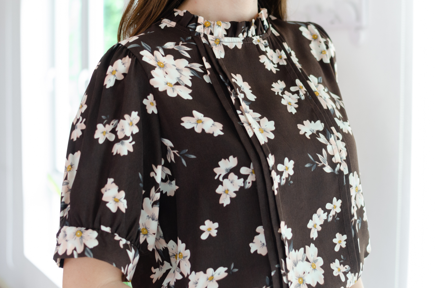 Alternative view of MT0404 Ruff Collar Balloon Sleeve Blouse – Choco Brown