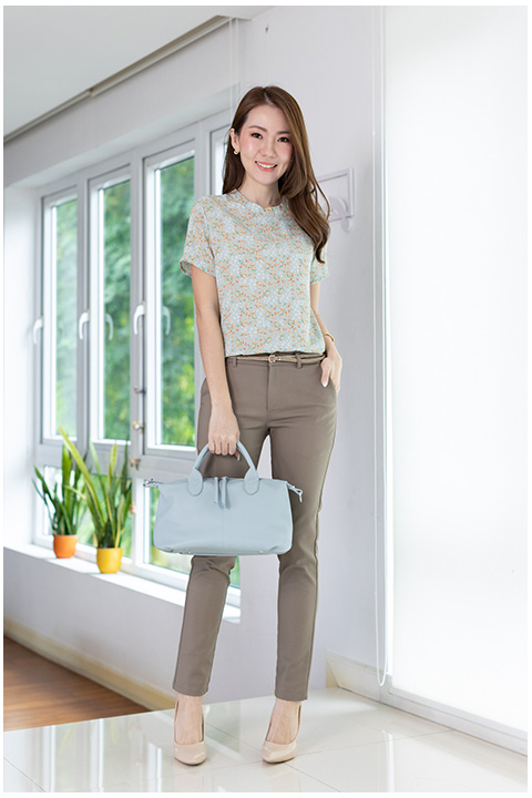 NT1740 Center Seam Floral Top – Pistachio Green - Image 3