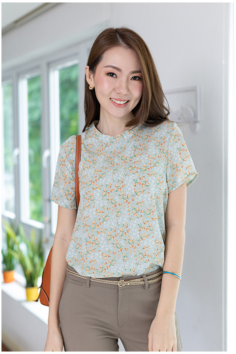 NT1740 Center Seam Floral Top – Pistachio Green - Image 6