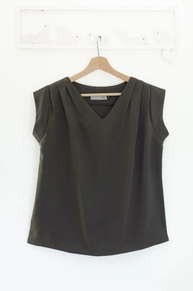 MT3100 Classic Sleeveless Blouse – Dark Taupe Brown