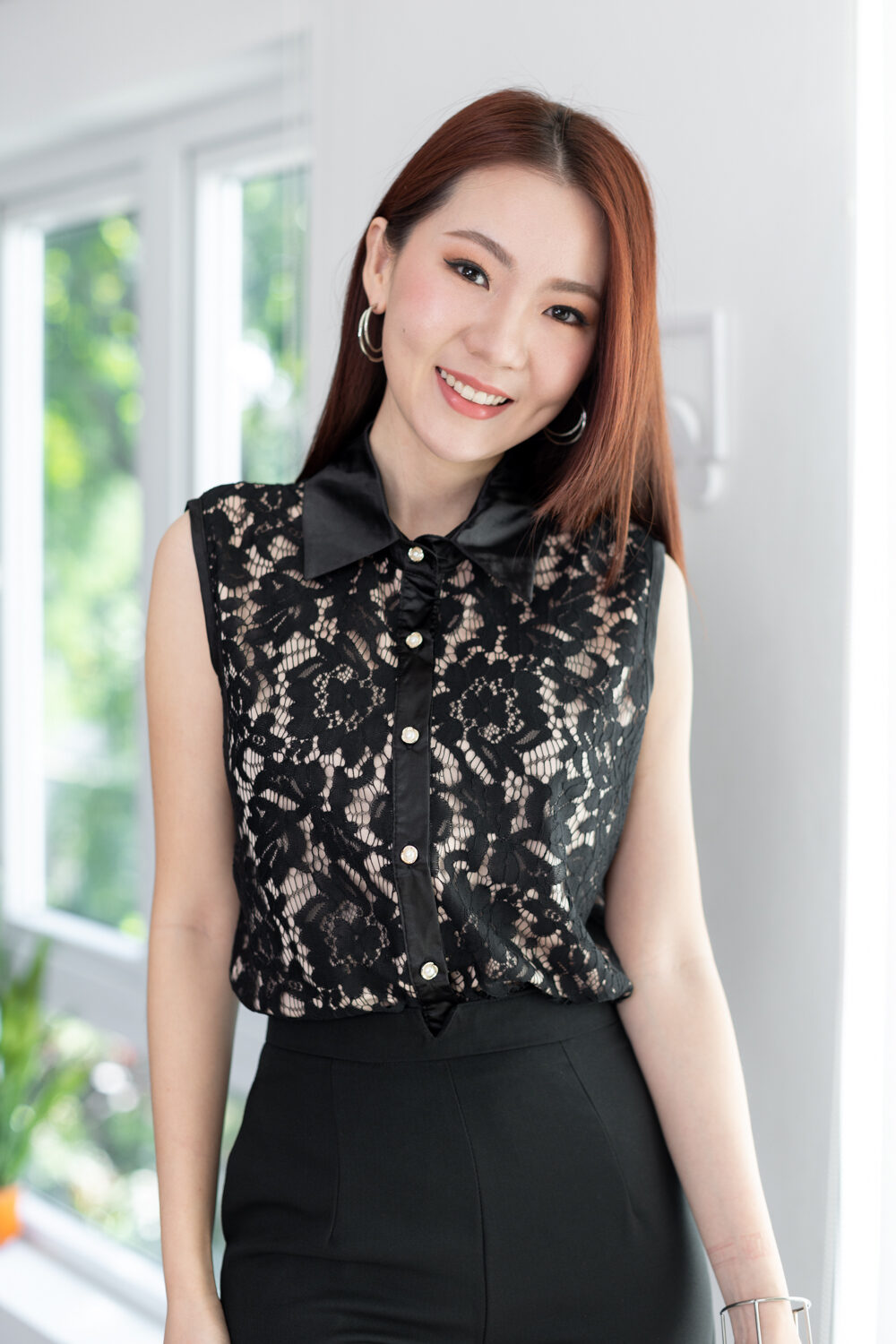 NT2398 Lace Sleeveless Shirt – Black