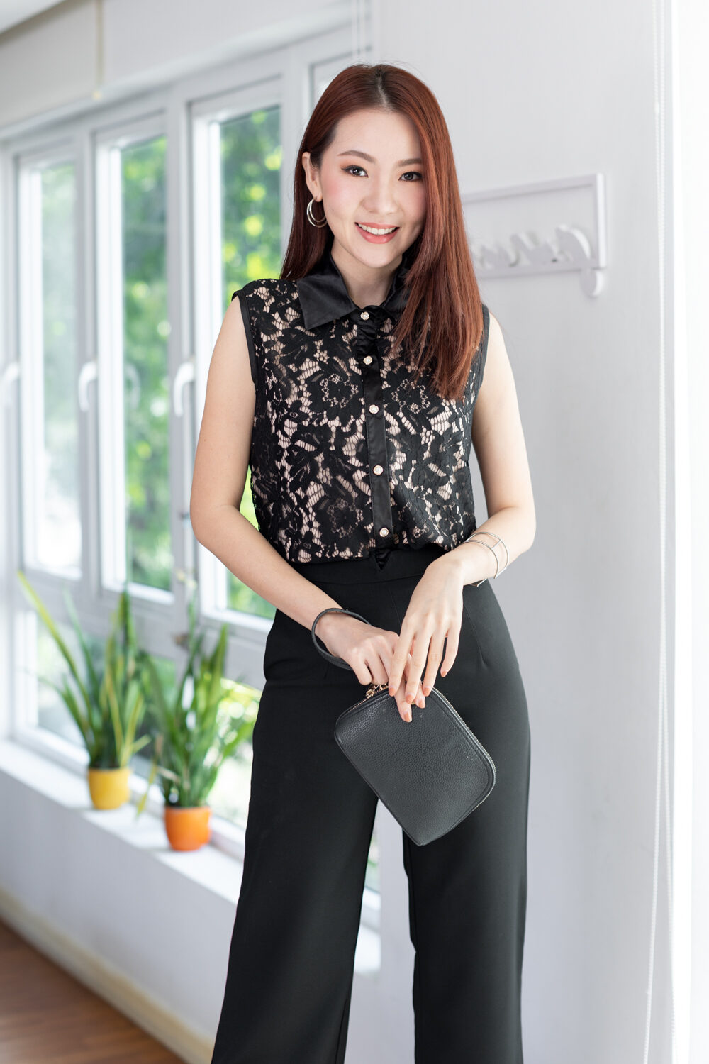 NT2398 Lace Sleeveless Shirt – Black - Image 5