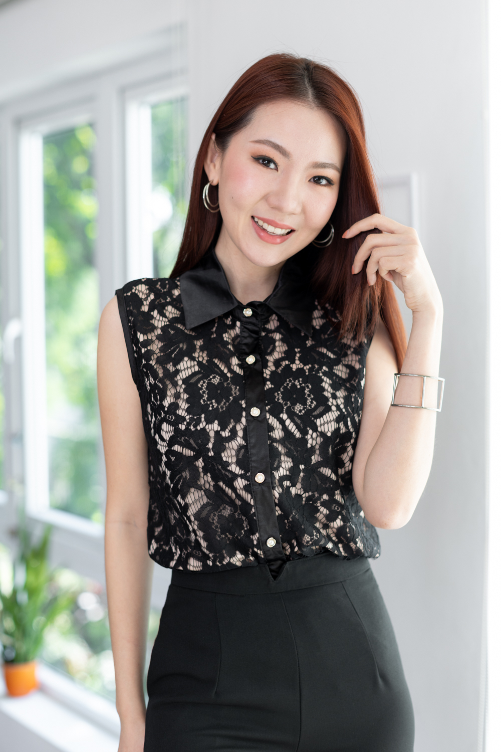 NT2398 Lace Sleeveless Shirt – Black - Image 8