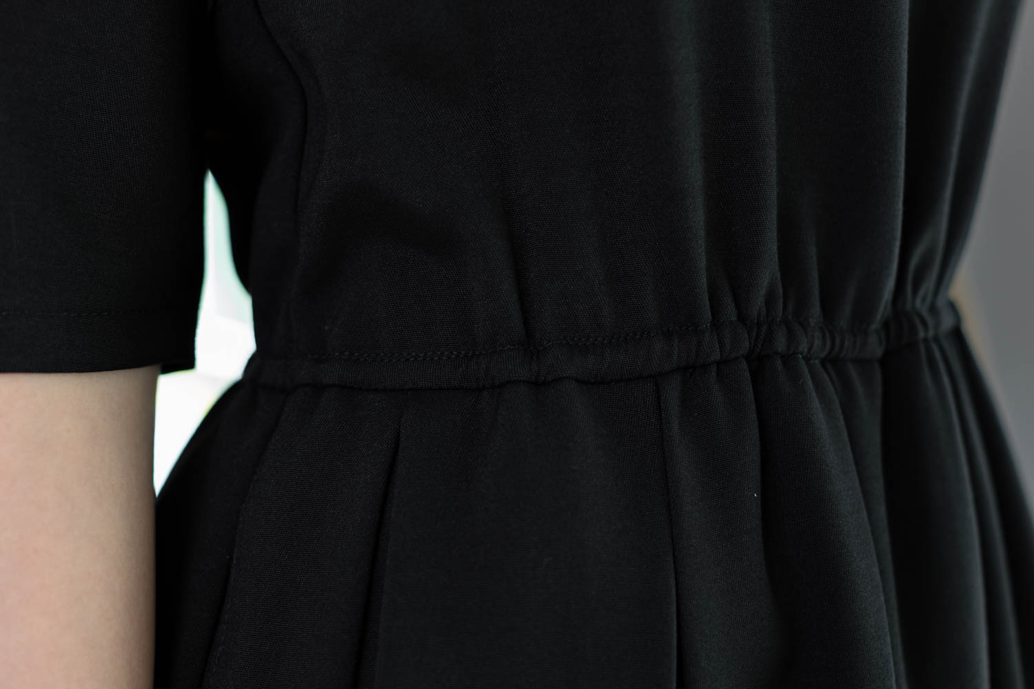 ND282 Audrey Classic Dress – Black - Image 5