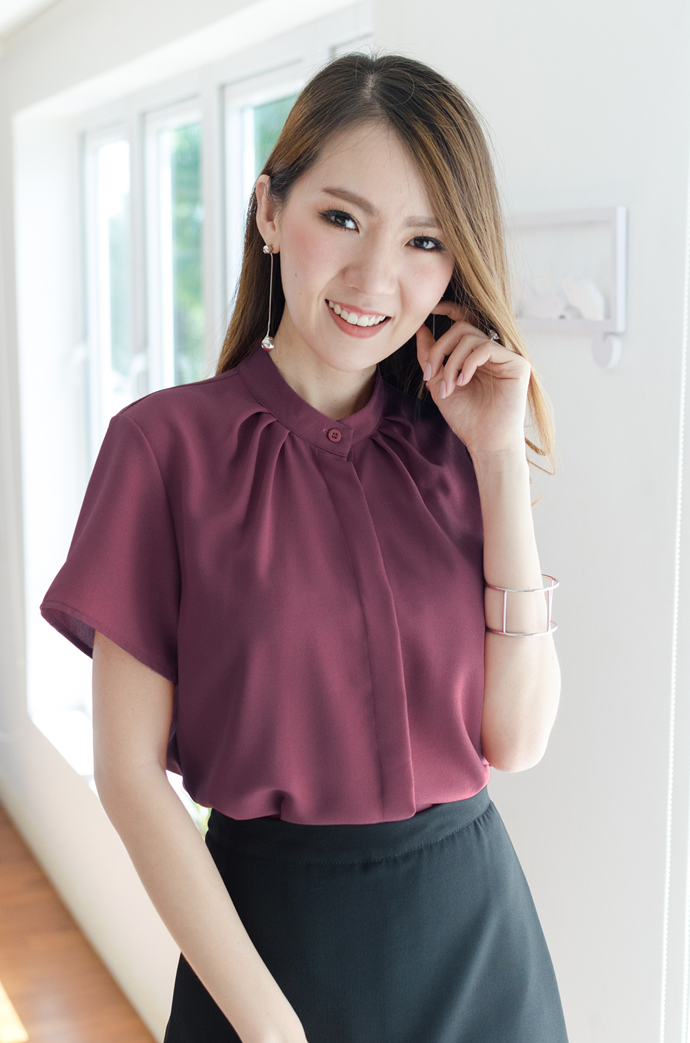 NT220 Tuck Collar Shirt – Red Wine