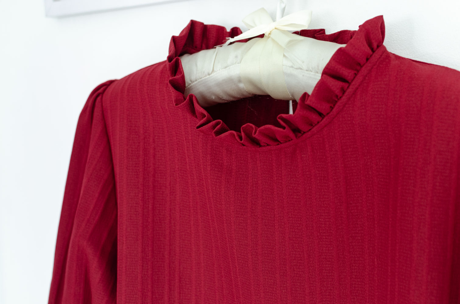 Alternative view of NT2392 Ruff Collar Textured Blouse – Red