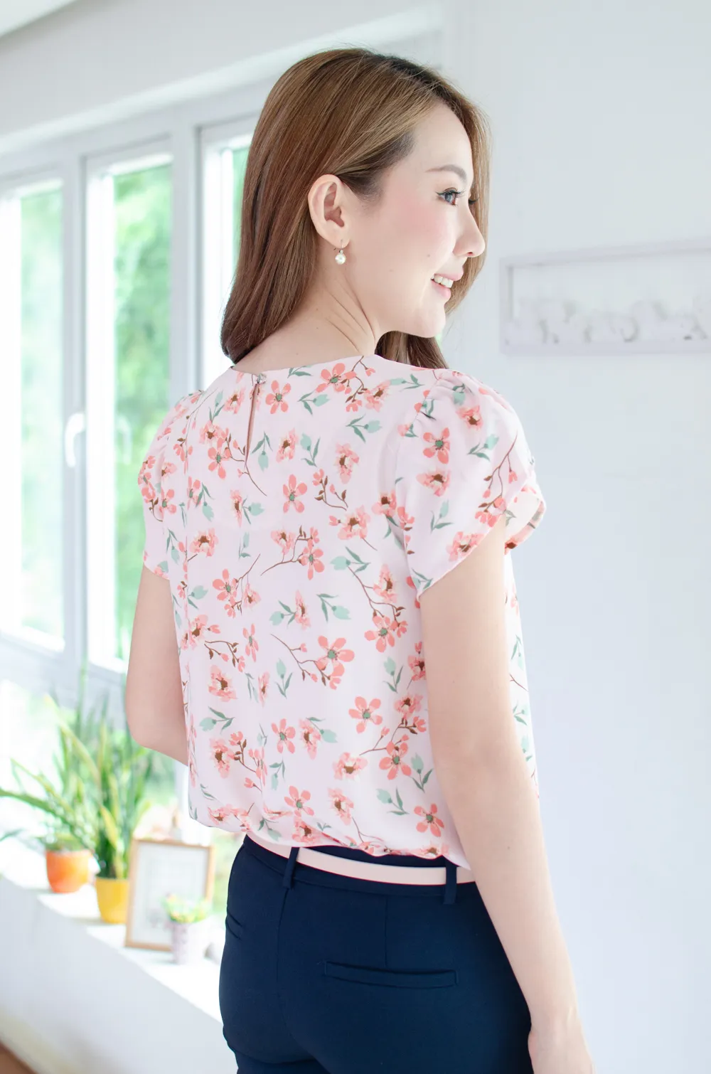 MT0202 Blossom Petal Sleeve Blouse – Pink - Image 7