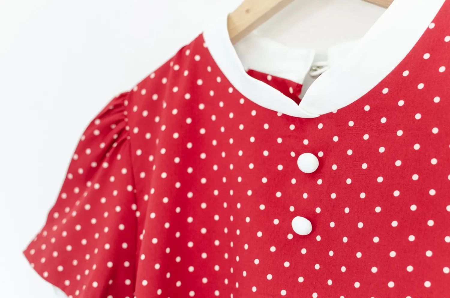 Alternative view of MT3906 Overlap Collar Double Button Blouse – Red