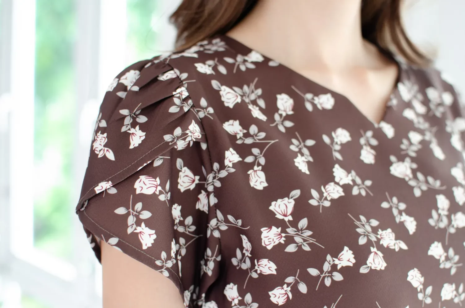 Alternative view of MT0202 Rosie Petal Sleeve Blouse – Brown