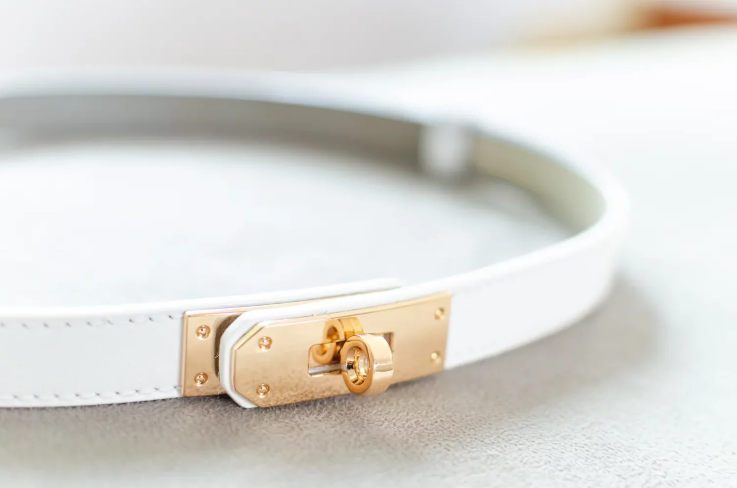 NA020 Buckle Leather Belt – White - Image 4