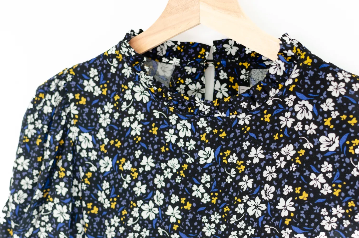 Alternative view of MT2710 Ruff Collar Midnight Garden Blouse – Black