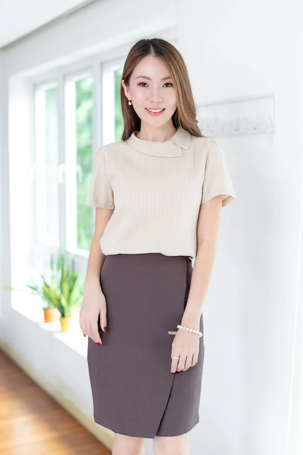 NT1059 Sided Collar Textured Blouse – Mustard Yellow - Image 3