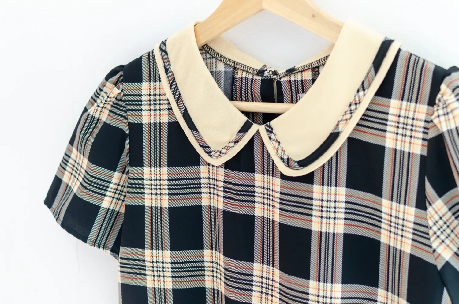 Alternative view of MT4101 Trimmed Peter Pan Collar Blouse – Black Plaid