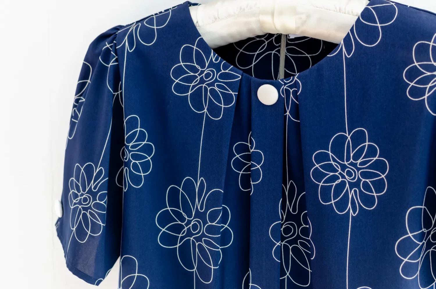 Alternative view of NT2452 Single Button Placket Blouse – Blue