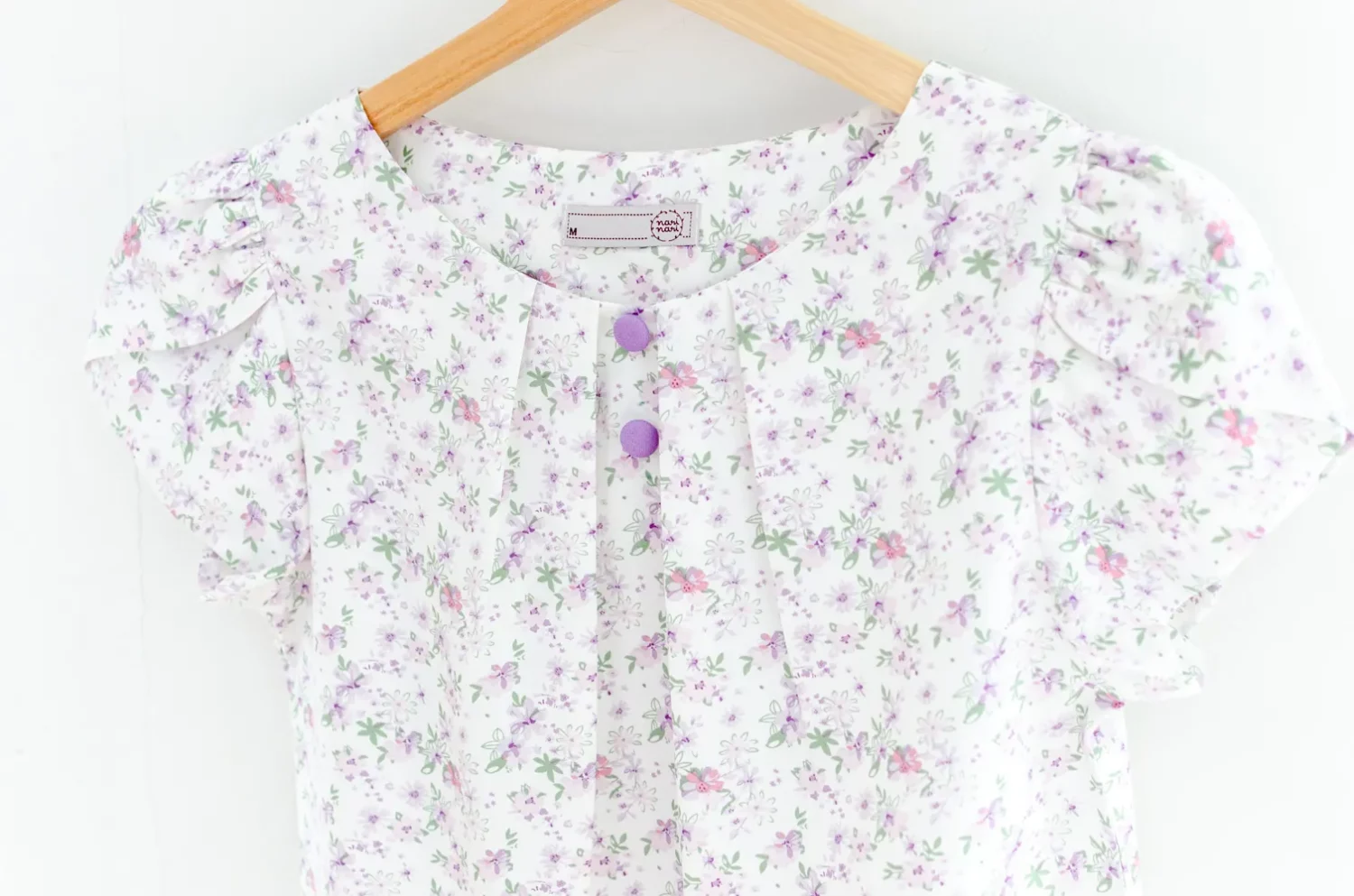 Alternative view of MT0503 Folded Neckline Floral Blouse – Lilac