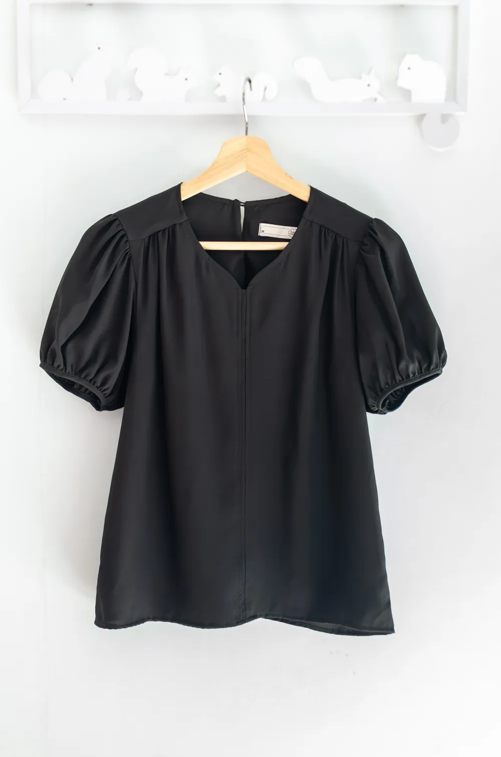 Alternative view of MT4527 Notch Neck Puff Sleeve Blouse – Black