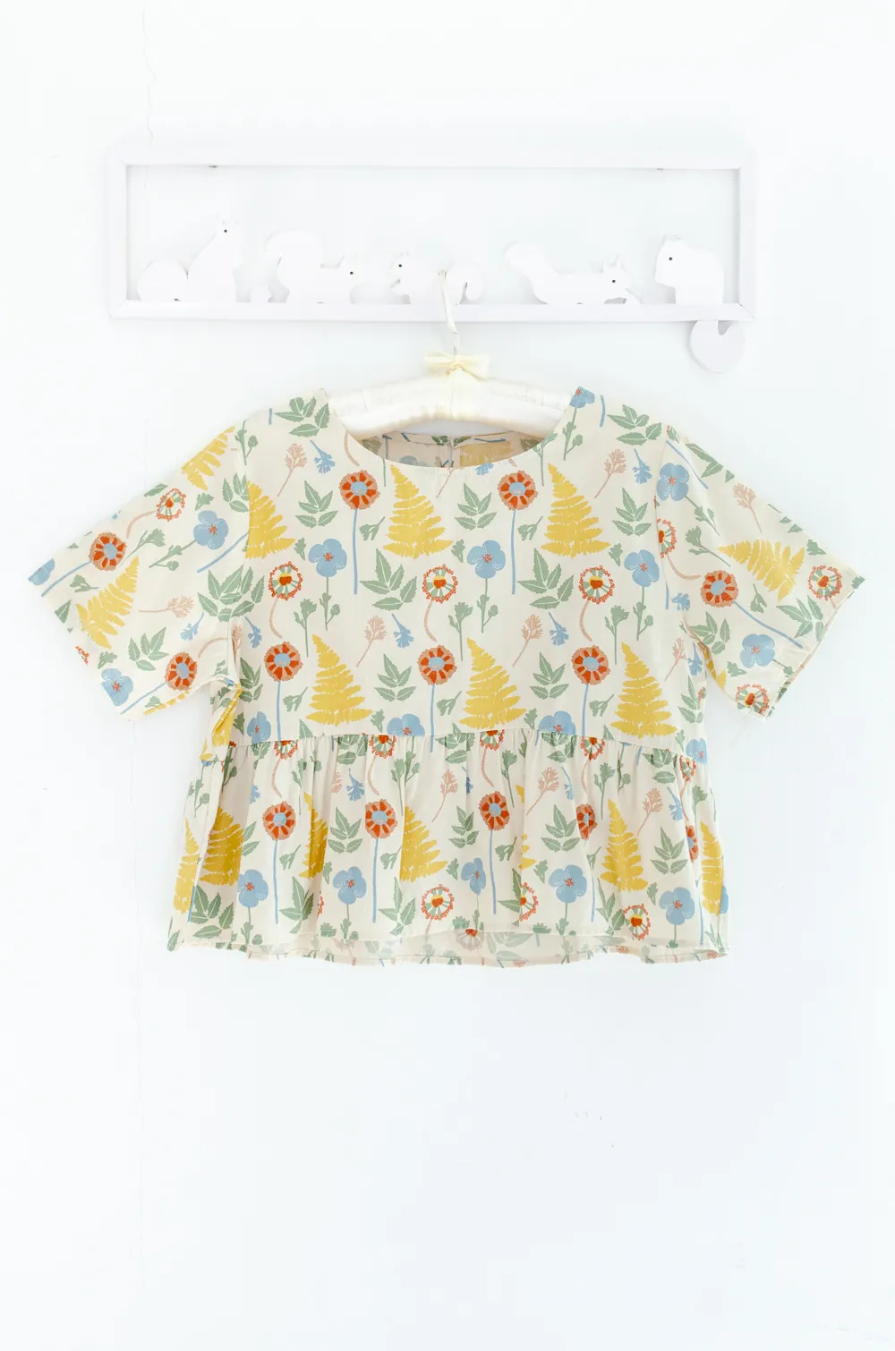 NT2458 Fern Print Sunny Top – Cream