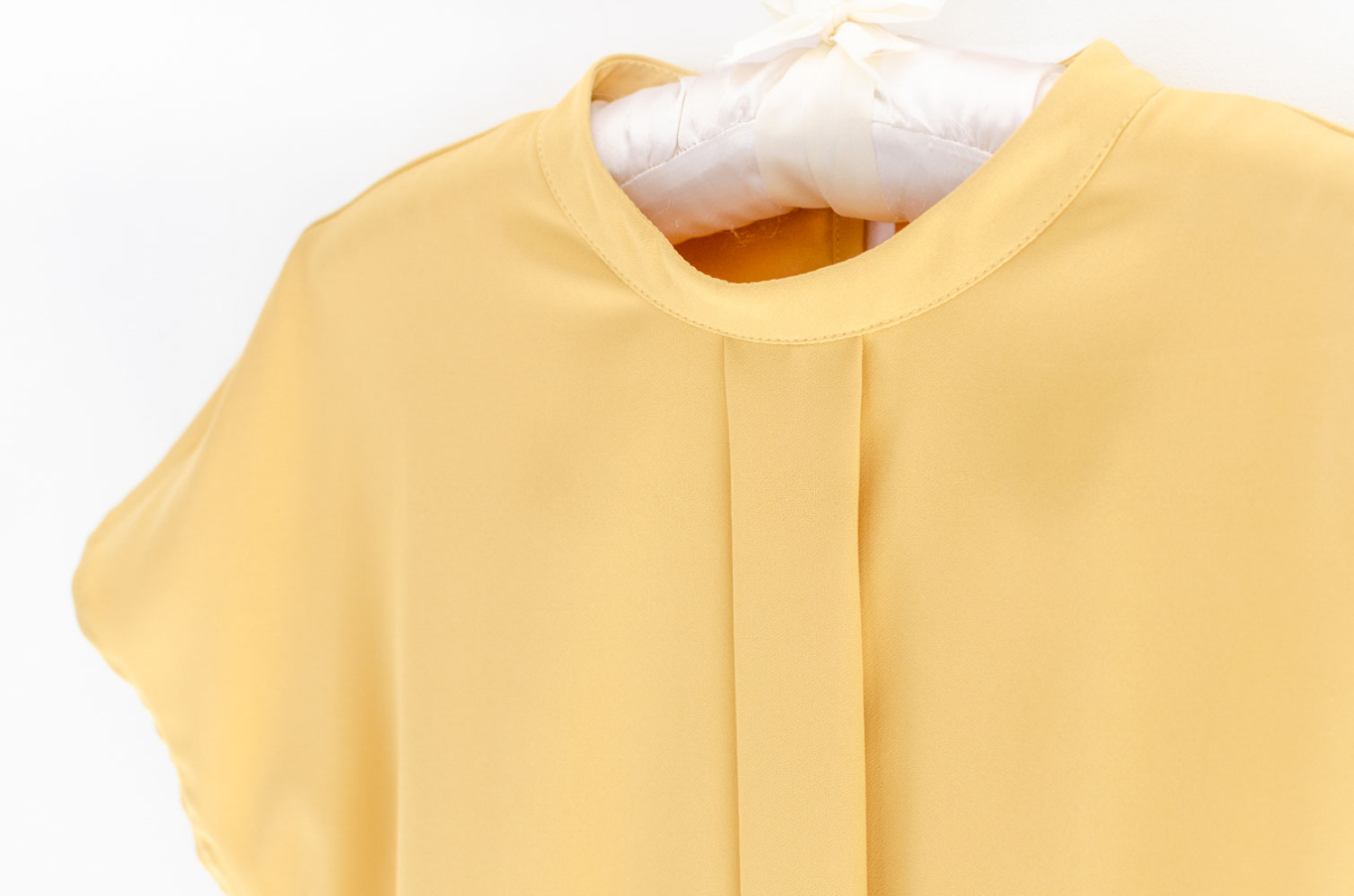 Alternative view of NT2460 Placket Sleeveless Blouse – Yellow
