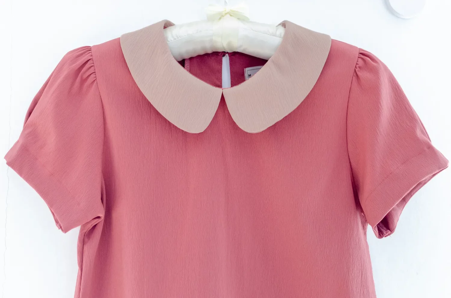 Alternative view of MT0106 Peter Pan Collar Folded Sleeve Crinkled Blouse – Brick Pink