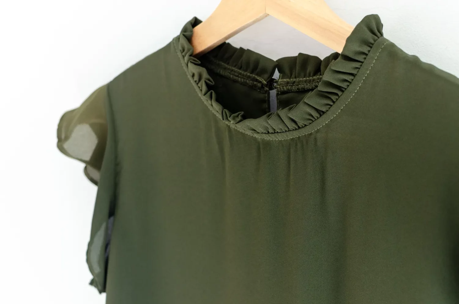 Alternative view of MT2711 Ruff Collar Frill Sleeve Blouse – Military Green