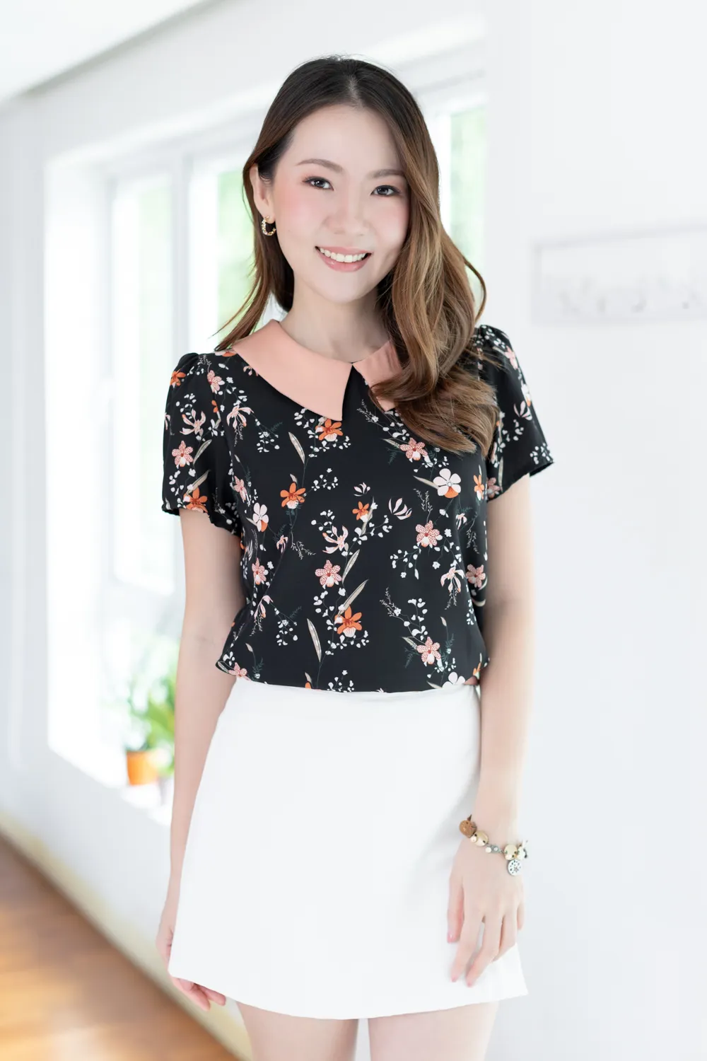 MT1301 Point Collar Orchid Print Blouse – Black-Peach - Image 7