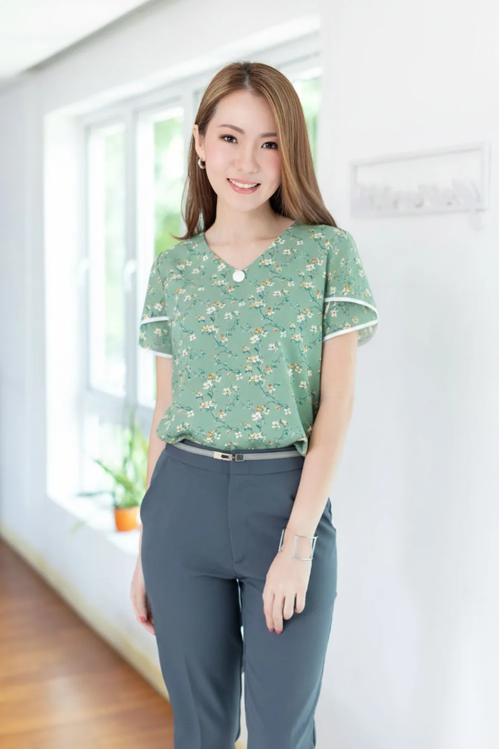 NT2418 Single-Button Petal Sleeve Blouse – Dark Green - Image 5